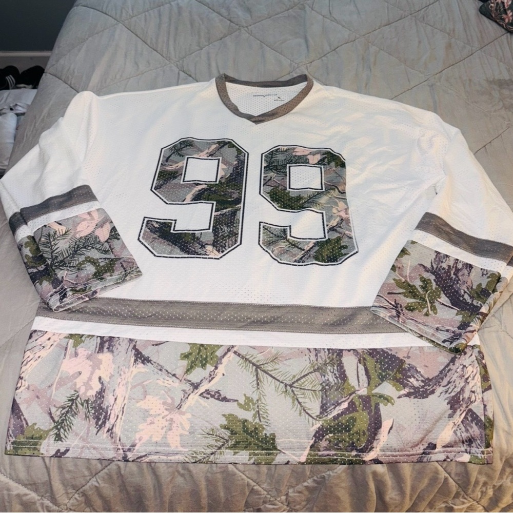 Men's XL Camouflage Jersey with Number 99
